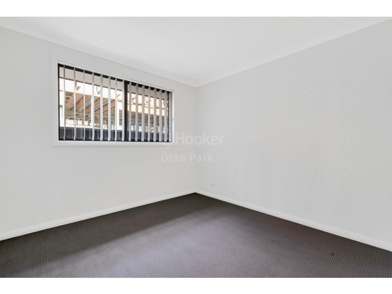 17B Livesy Street, Oran Park NSW 2570