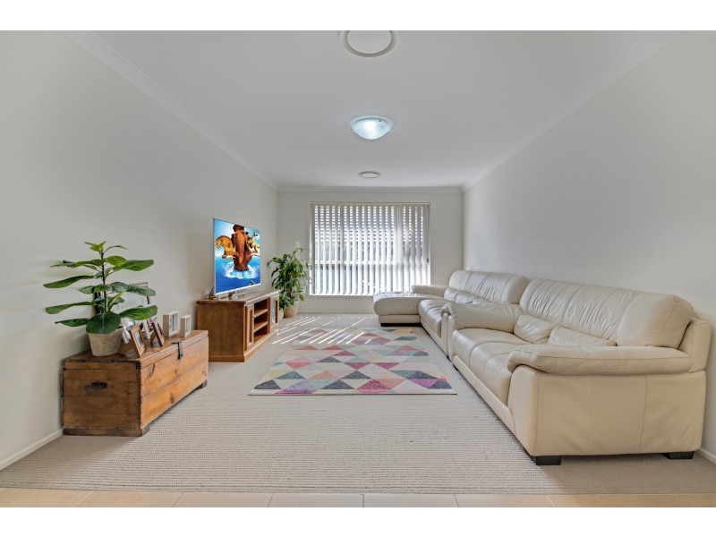 31 Tander Street, Oran Park NSW 2570