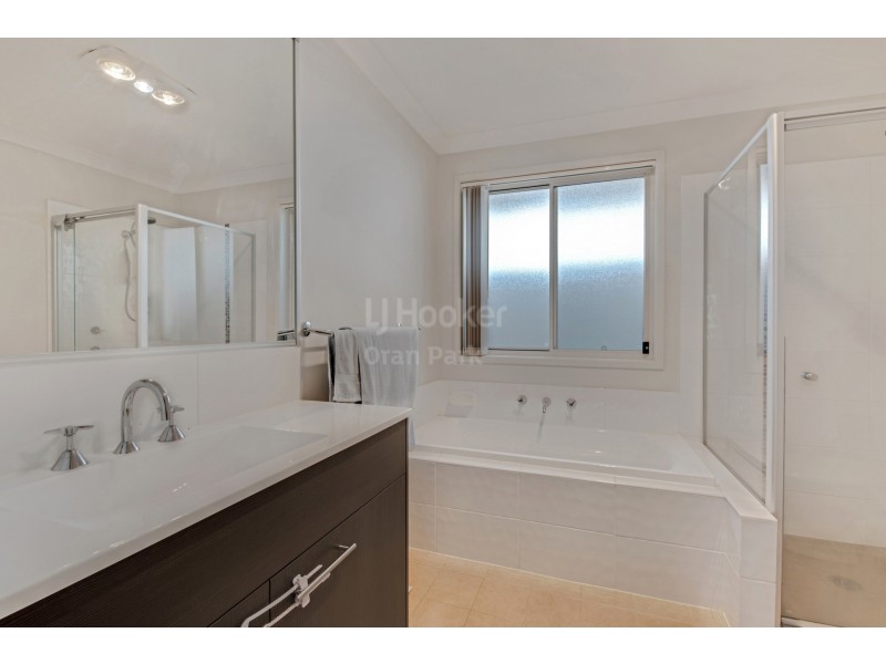 31 Tander Street, Oran Park NSW 2570