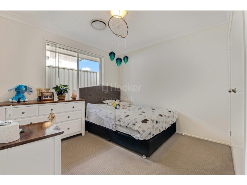 31 Tander Street, Oran Park NSW 2570