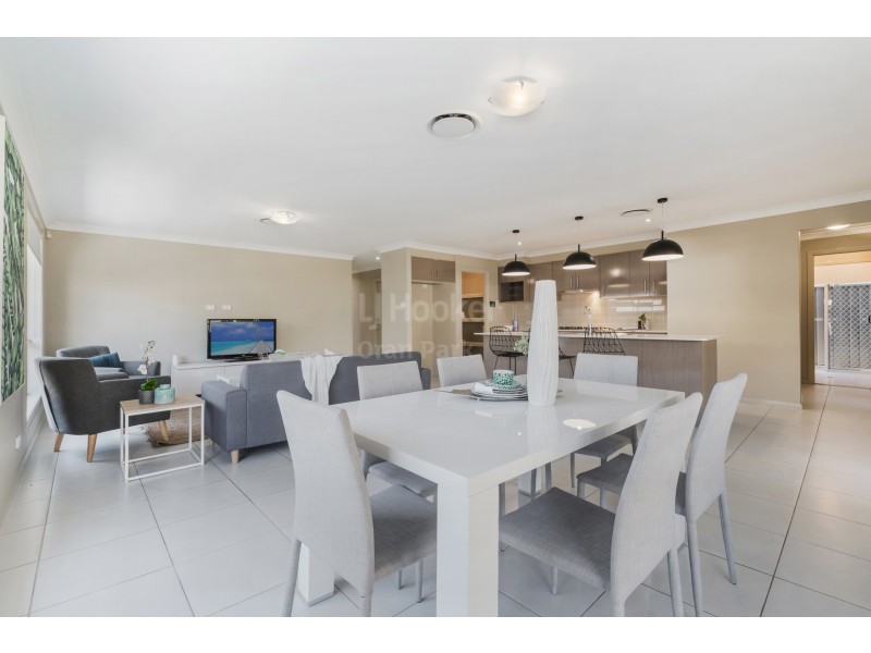 58 Rosella Circuit, Gregory Hills NSW 2557