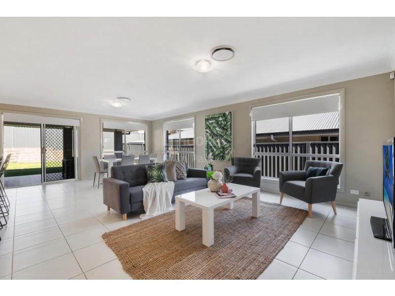 58 Rosella Circuit, Gregory Hills NSW 2557