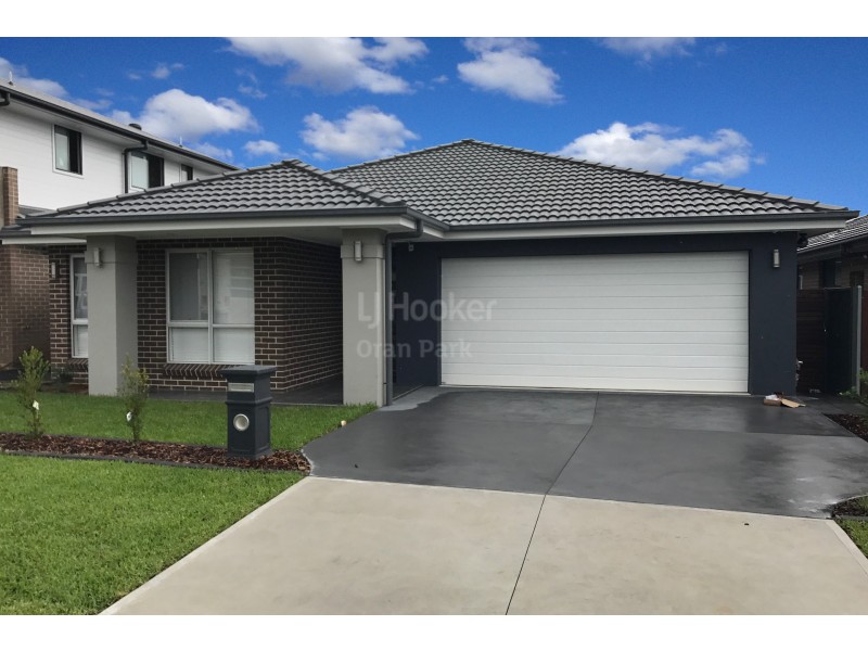12 Weldon Street, Oran Park NSW 2570