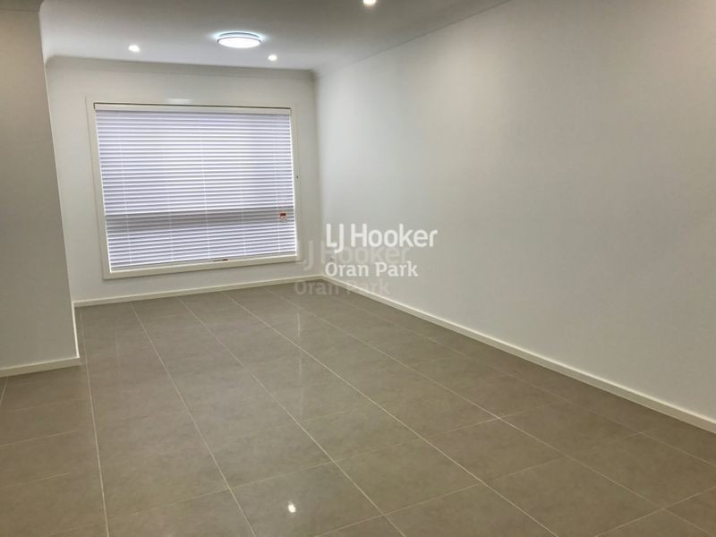 12 Weldon Street, Oran Park NSW 2570