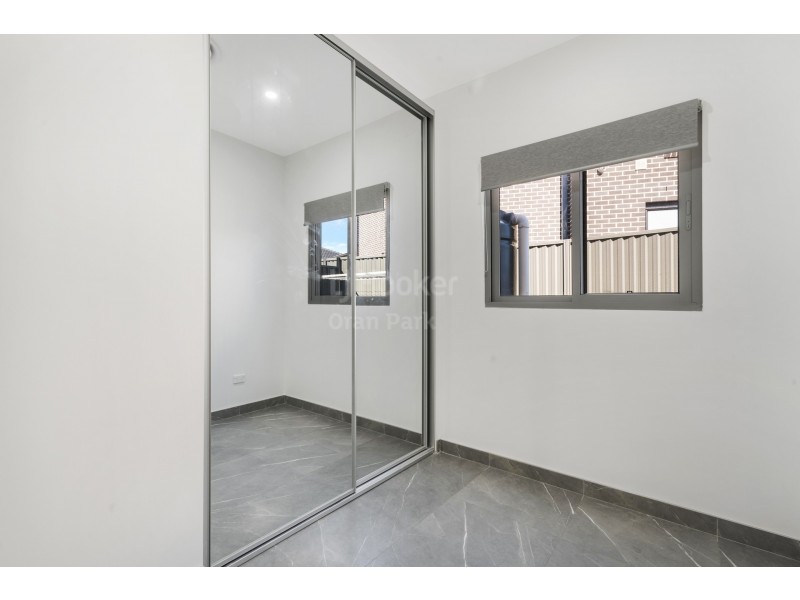2 Stoneham Circuit, Oran Park NSW 2570