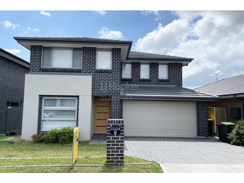 9 Thorpe Circuit, Oran Park NSW 2570