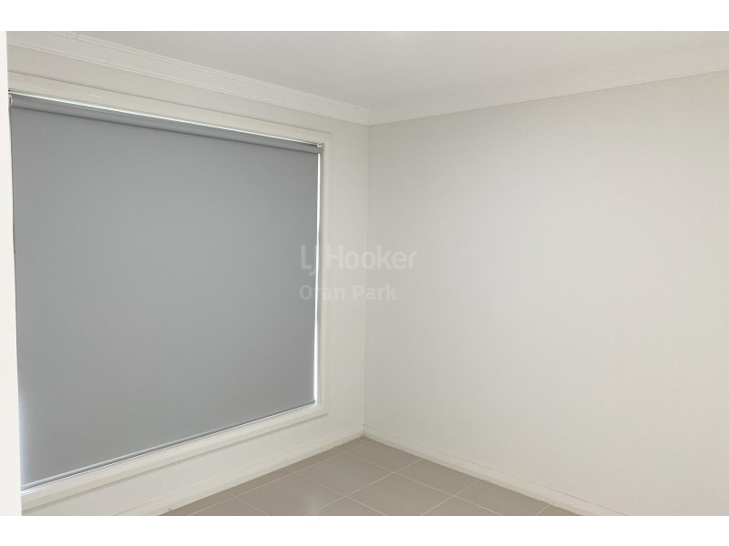 9 Thorpe Circuit, Oran Park NSW 2570