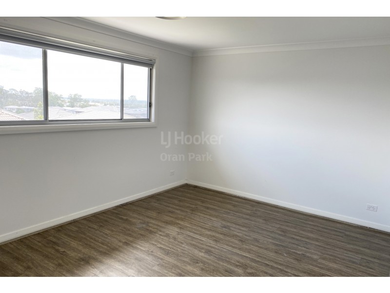 9 Thorpe Circuit, Oran Park NSW 2570