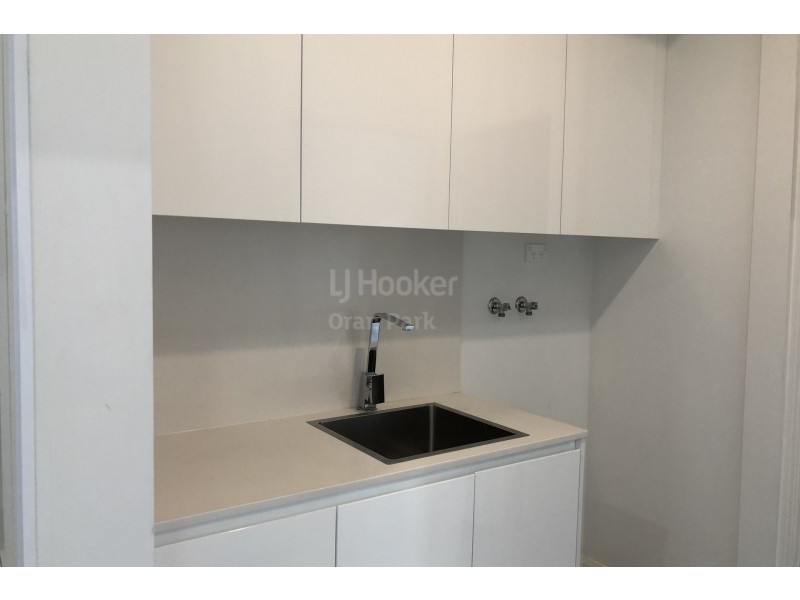 23b Rawlings Street, Oran Park NSW 2570
