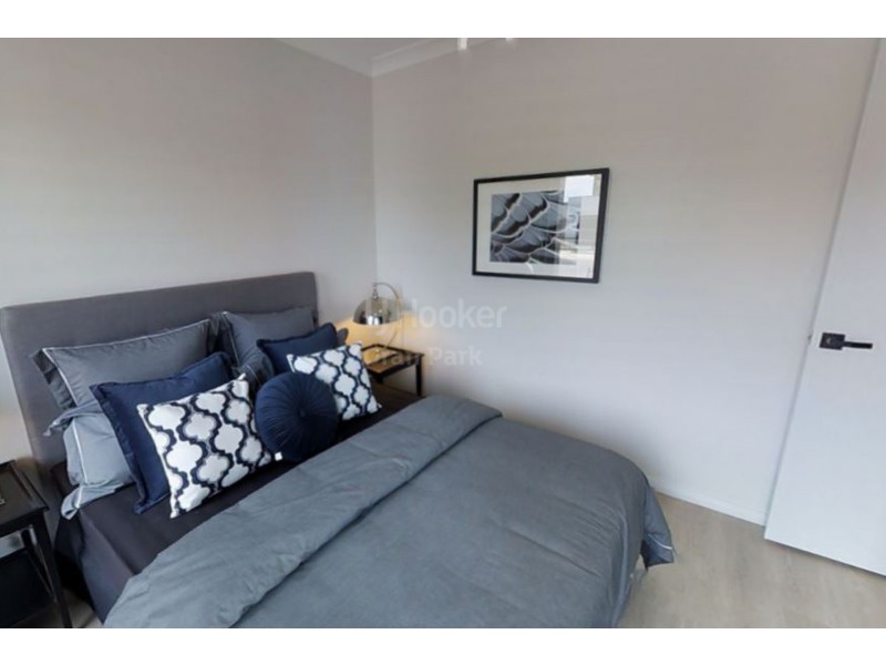 5b Sargent Street, Oran Park NSW 2570
