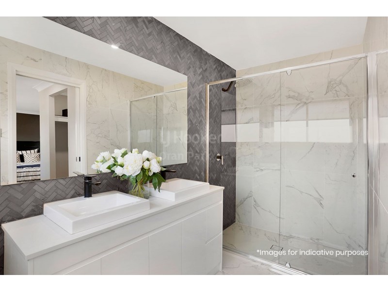 5a Sargent Street, Oran Park NSW 2570