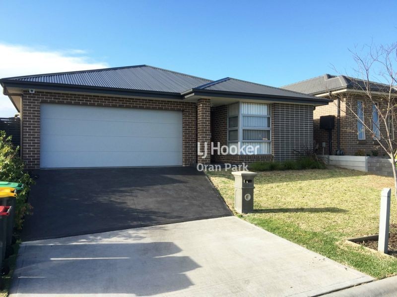 13 Finlay Street, Oran Park NSW 2570