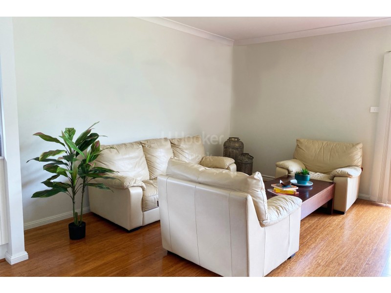 13 Finlay Street, Oran Park NSW 2570