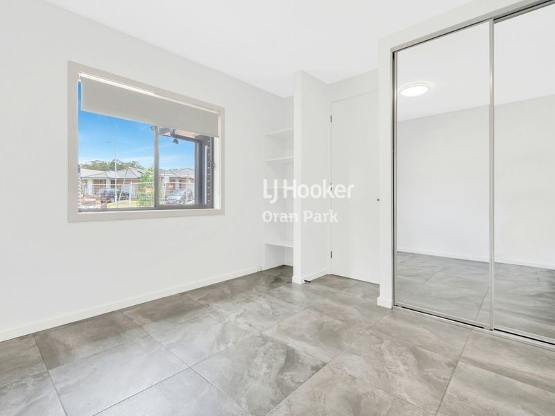 1 Stoneham Circuit, Oran Park NSW 2570