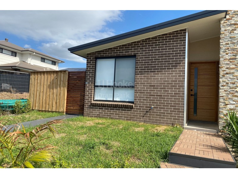 47b Rodwell Road, Oran Park NSW 2570