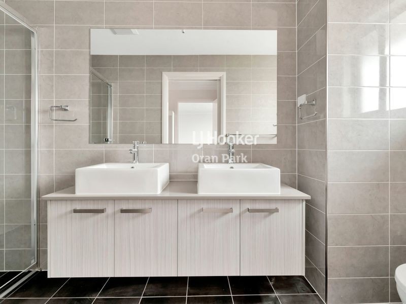 7A Faithful Street, Oran Park NSW 2570