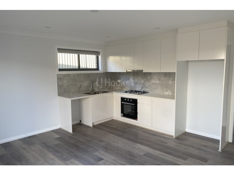21B Richmond Road, Oran Park NSW 2570