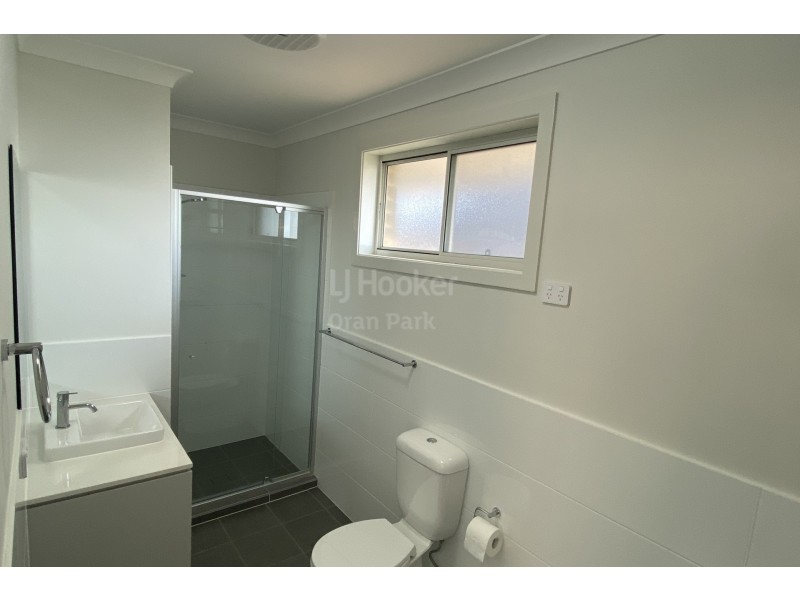 17b Fleece Loop, Oran Park NSW 2570