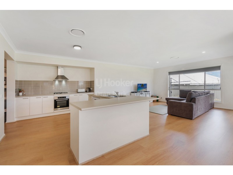 22 Moffat Street, Oran Park NSW 2570