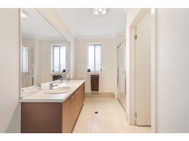 22 Moffat Street, Oran Park NSW 2570