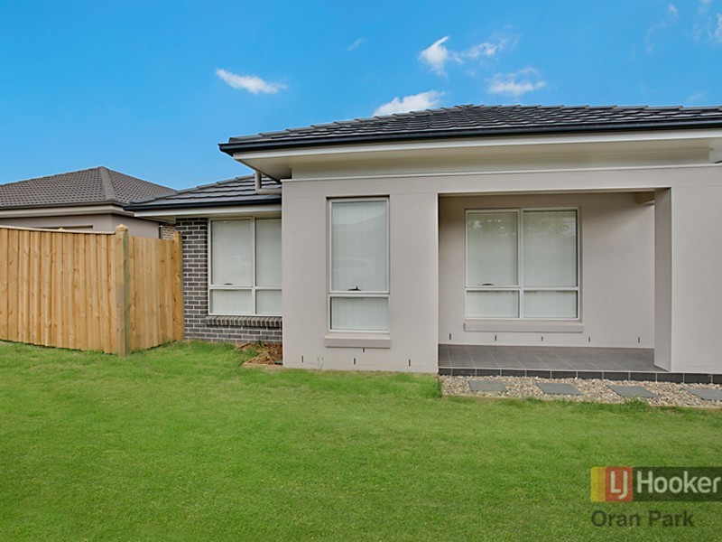 39b Ducros Street, Oran Park NSW 2570