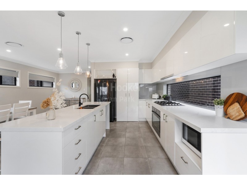 6 Audley Circuit, Gregory Hills NSW 2557