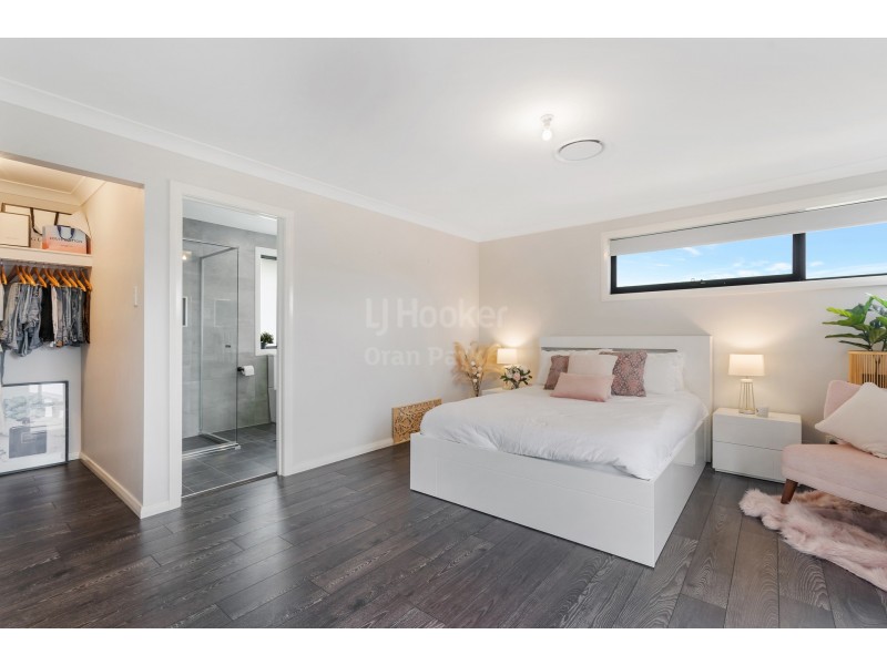 6 Audley Circuit, Gregory Hills NSW 2557