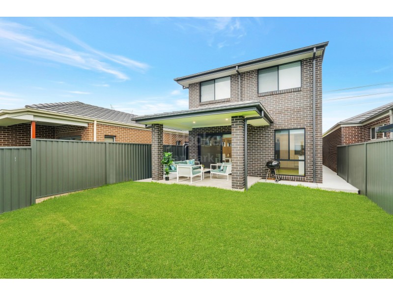 6 Audley Circuit, Gregory Hills NSW 2557
