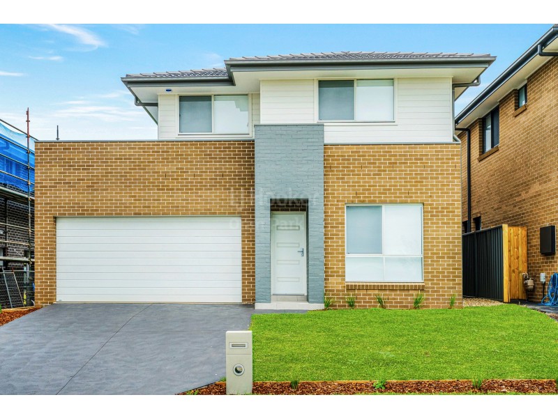 12 Wheat Street, Oran Park NSW 2570