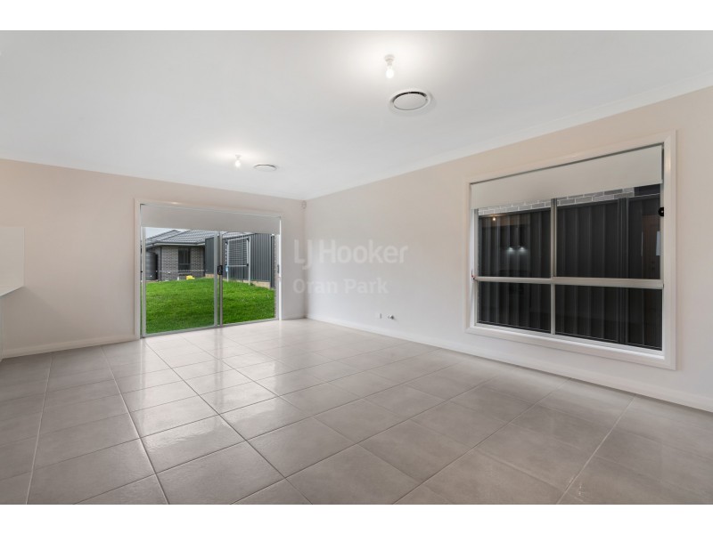 12 Wheat Street, Oran Park NSW 2570