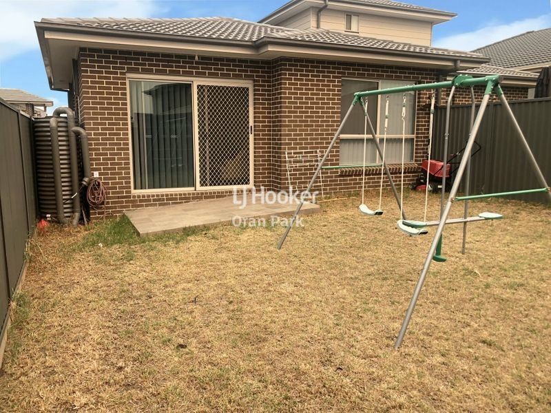 33B Evans Street, Oran Park NSW 2570
