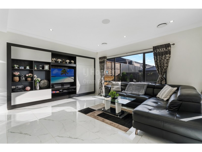 26 Loveday Street, Oran Park NSW 2570