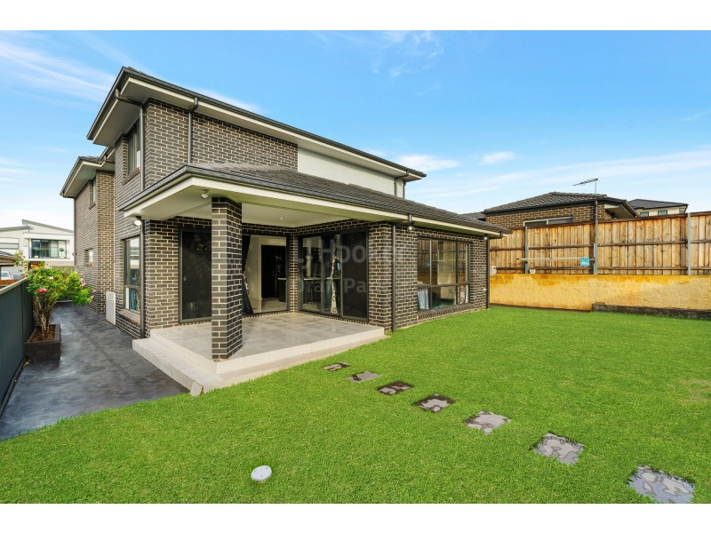 26 Loveday Street, Oran Park NSW 2570