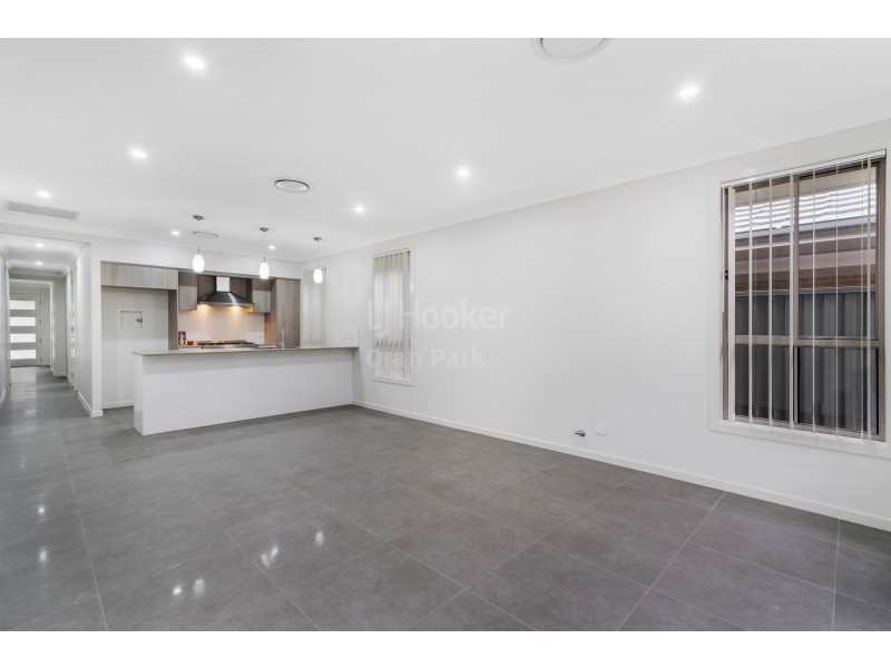 17 Drover Street, Oran Park NSW 2570