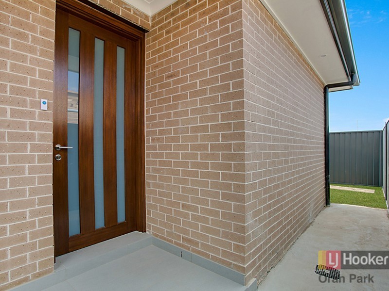 10a Weldon Street, Oran Park NSW 2570