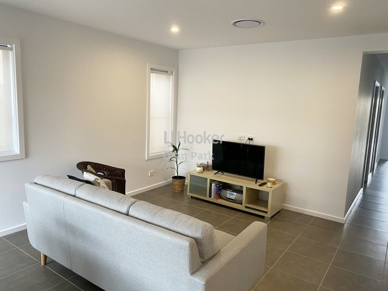 5 Crop Street, Oran Park NSW 2570