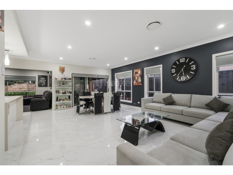 14 Orlando Street, Oran Park NSW 2570