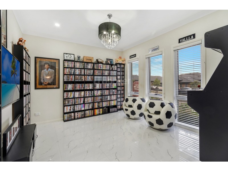 14 Orlando Street, Oran Park NSW 2570