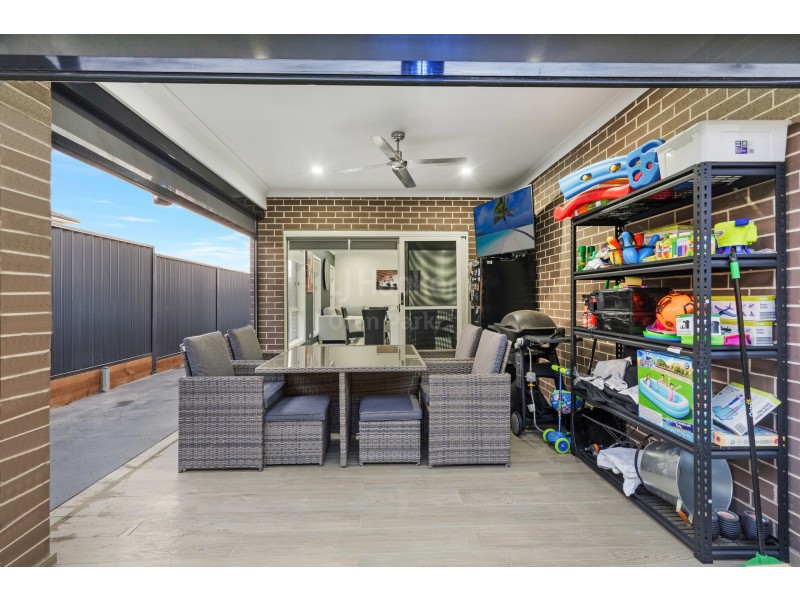 14 Orlando Street, Oran Park NSW 2570