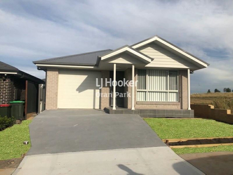 23 Toovey Avenue, Oran Park NSW 2570