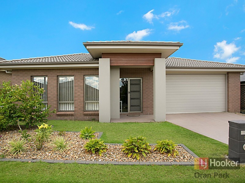 32 Geoghegan Cct, Oran Park NSW 2570