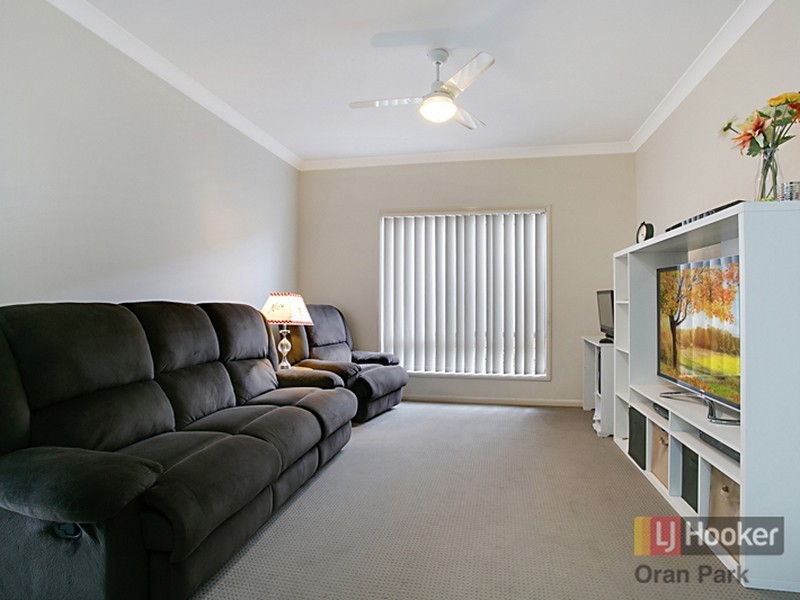 32 Geoghegan Cct, Oran Park NSW 2570