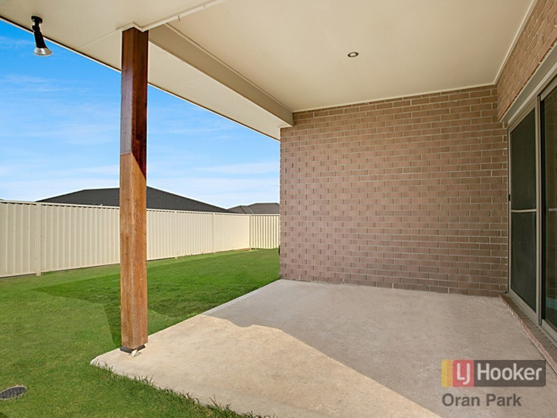 32 Geoghegan Cct, Oran Park NSW 2570