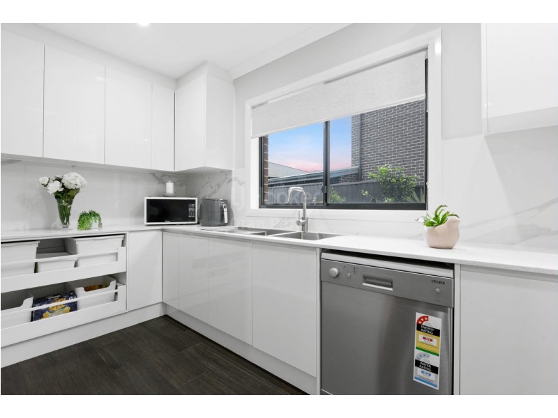 6 McCormack Street, Oran Park NSW 2570