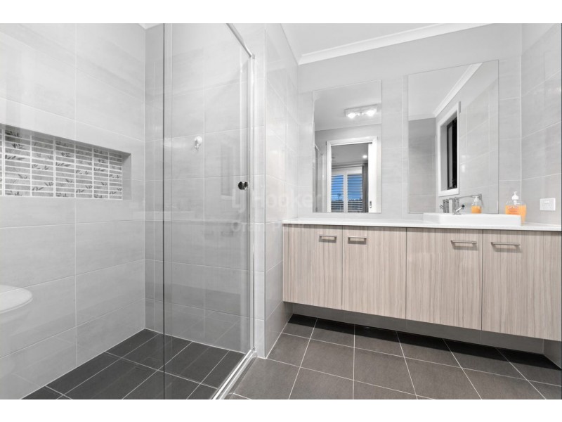 6 McCormack Street, Oran Park NSW 2570
