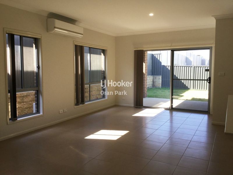 29 Lowndes Drive, Oran Park NSW 2570
