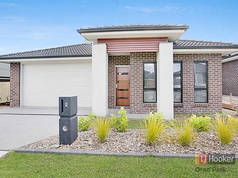 9 Radisich Loop, Oran Park NSW 2570