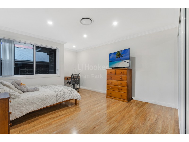 23 Rawlings Street, Oran Park NSW 2570