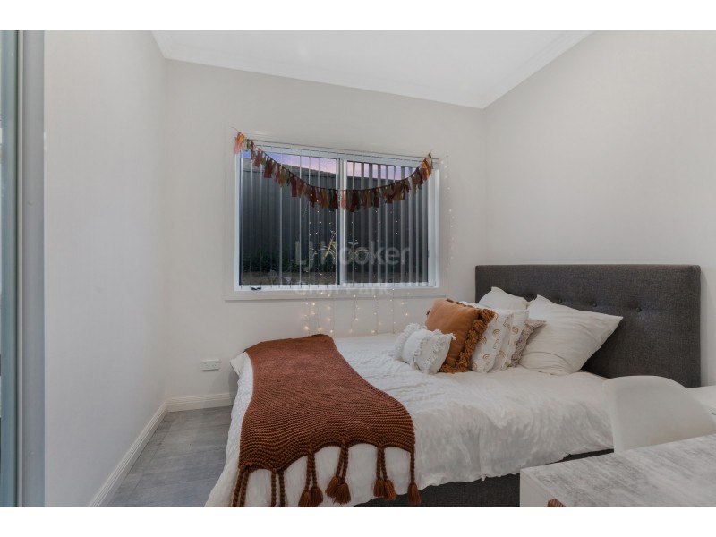 23 Rawlings Street, Oran Park NSW 2570