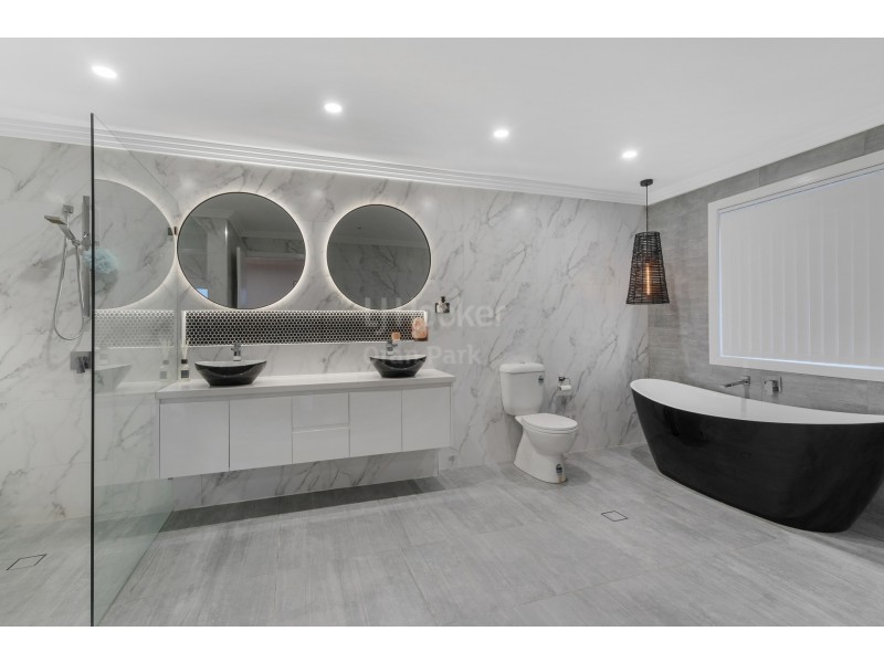 23 Rawlings Street, Oran Park NSW 2570